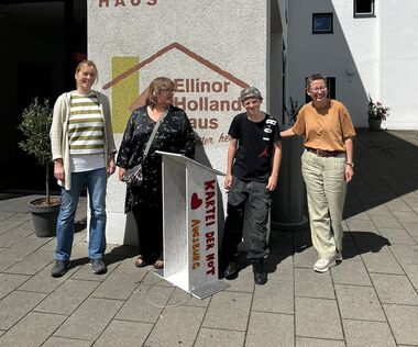 Dominika Westphal, Ruth Berchtold, Damon, Frau Weinreich und die Lufttankstelle